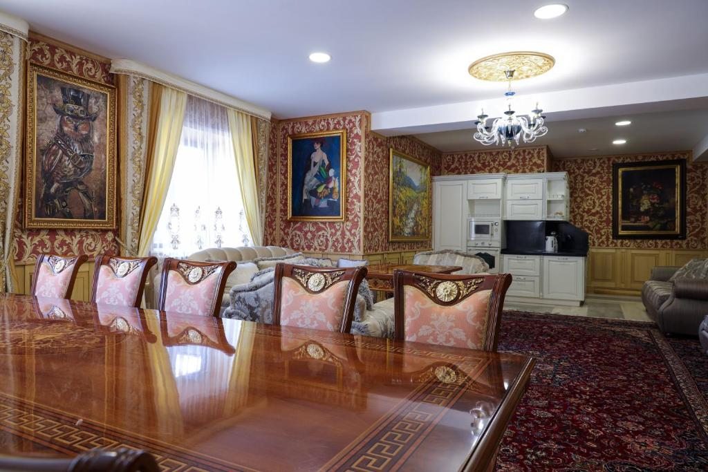 Апартаменты (Family Premium Suite 3 room)